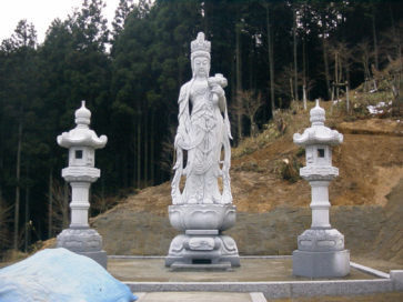 １０尺　観音像