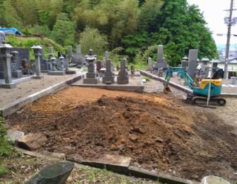中からはご遺骨が出てくる場合もあります。その場合はご遺族様へお渡しします