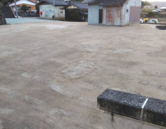 とても広い敷地の真砂土舗装ができました