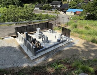 フェンスのしていない箇所はネットを張ります